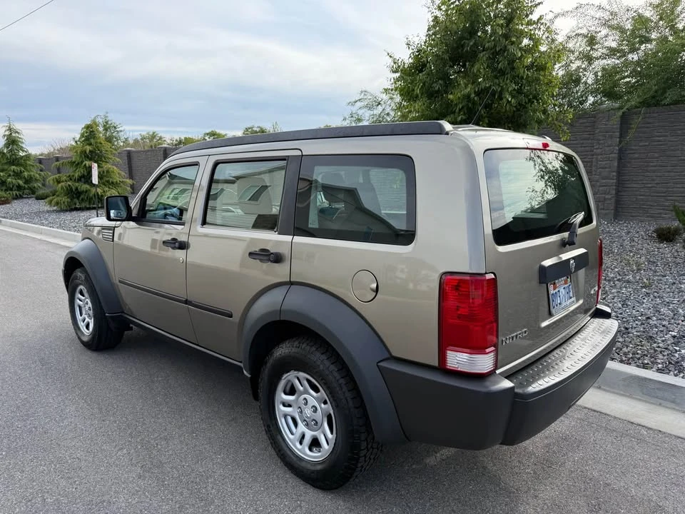 2007 Dodge Nitro - Image 3 of 12
