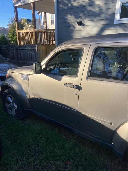 2007 Dodge Nitro - Image 2 of 6