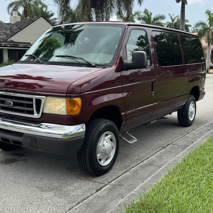 2007 Ford Econoline Van - Image 8 of 12