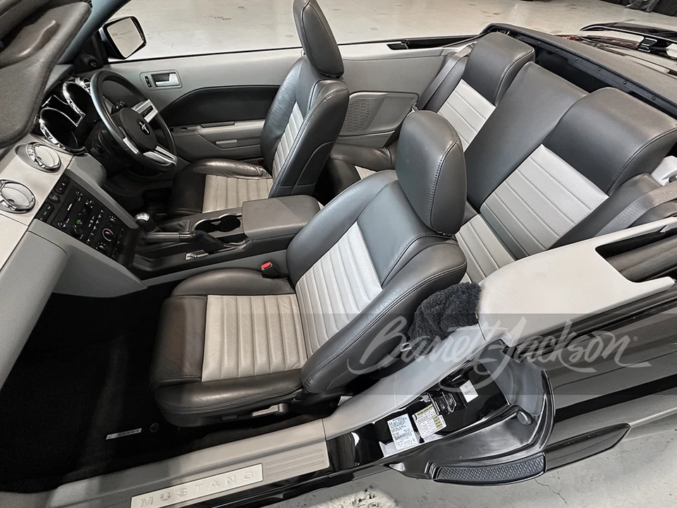 2007 Ford S197 Mustang - Image 11 of 24