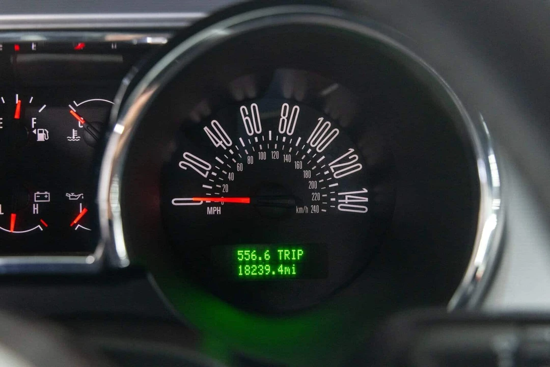 2007 Ford S197 Mustang - Image 9 of 17
