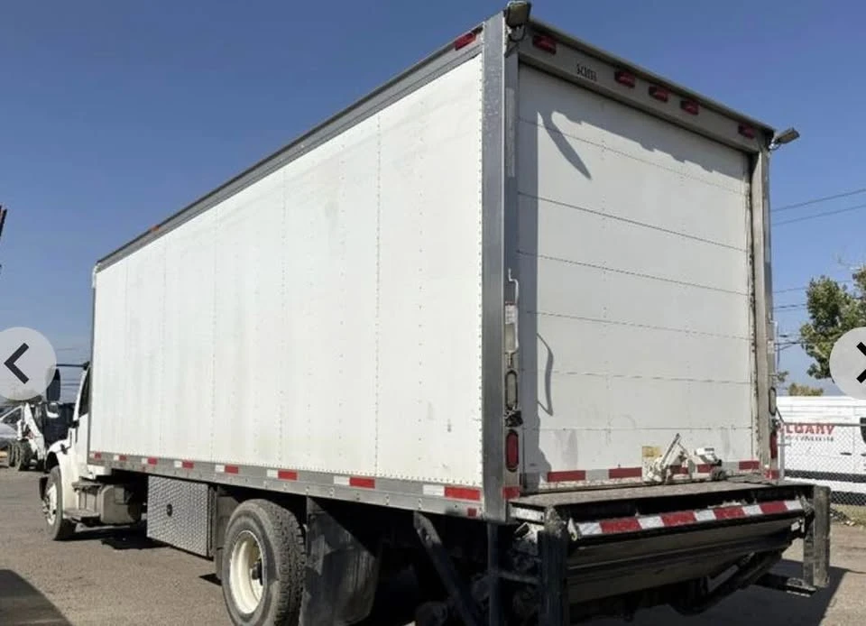2007 Freightliner - Image 4 of 18
