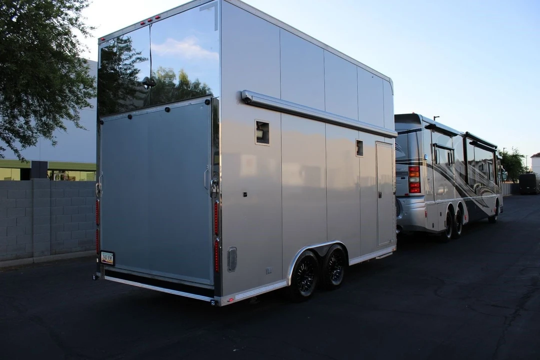 2007 - Image 10 of 14