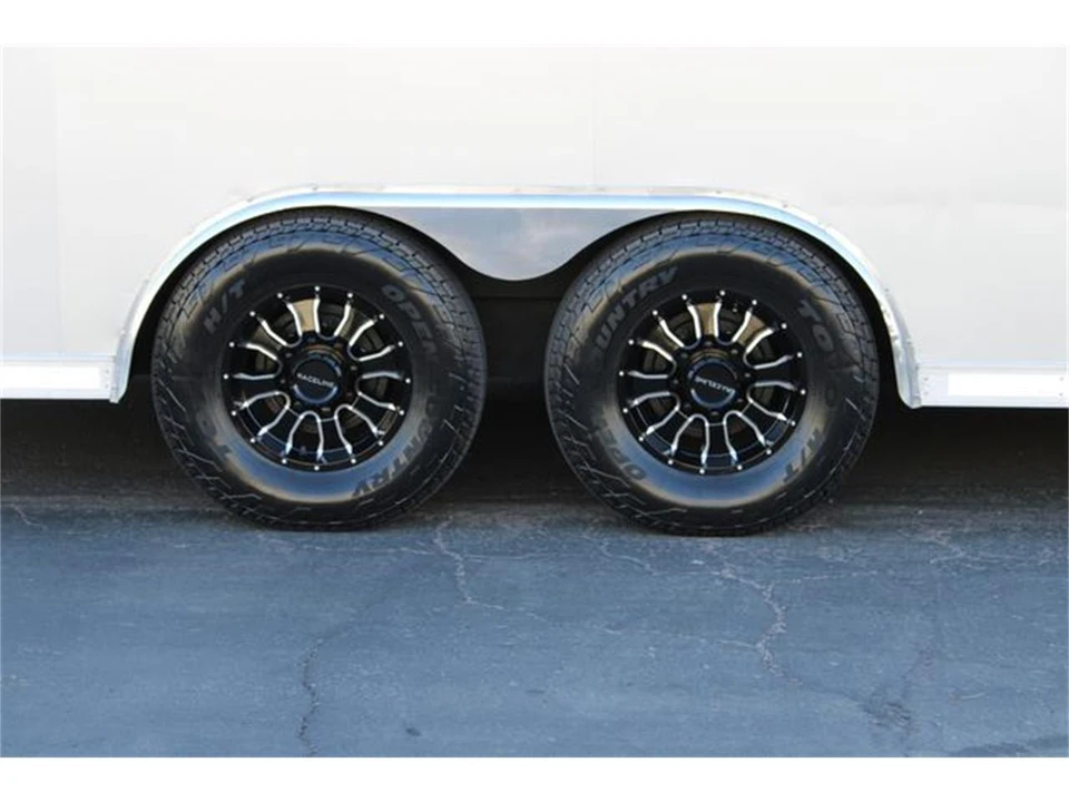 2007 - Image 11 of 13