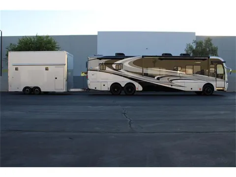 2007 Fleetwood Revolution 42LE