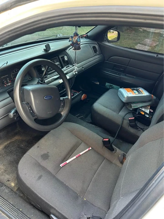 2007 Ford Crown Victoria - Image 11 of 13