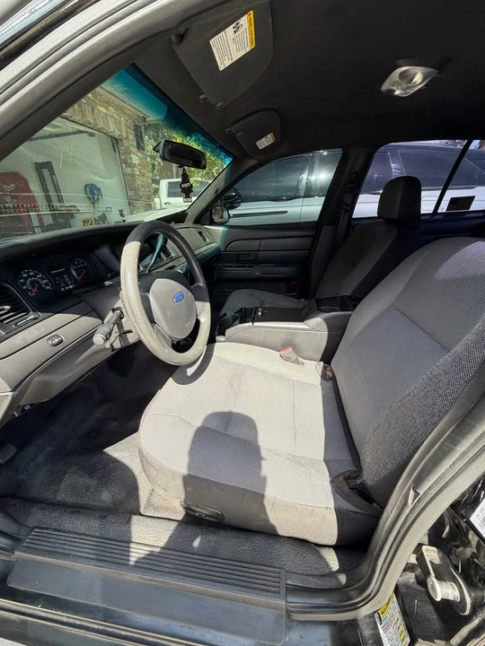 2007 Ford Crown Victoria - Image 8 of 15