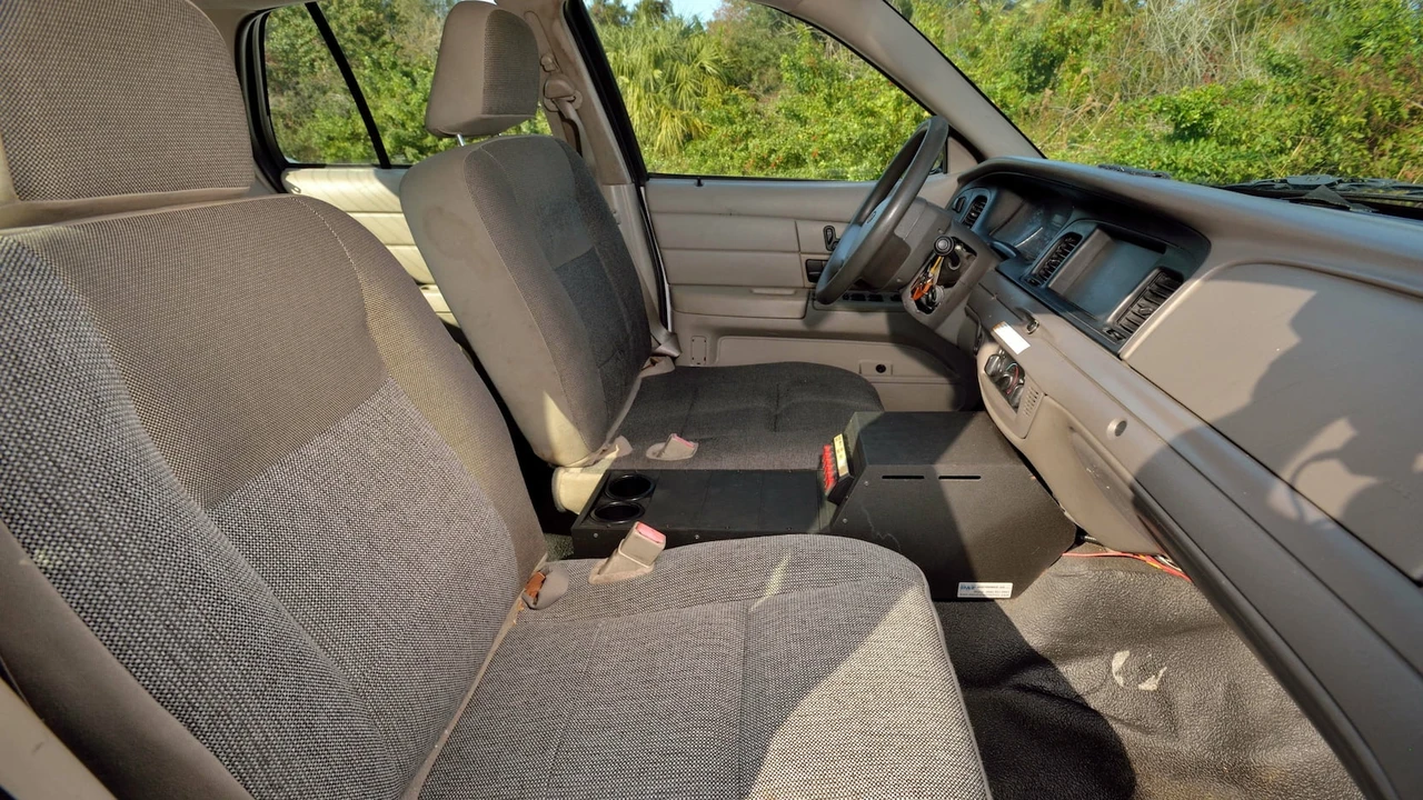 2007 Ford Crown Victoria - Image 5 of 20