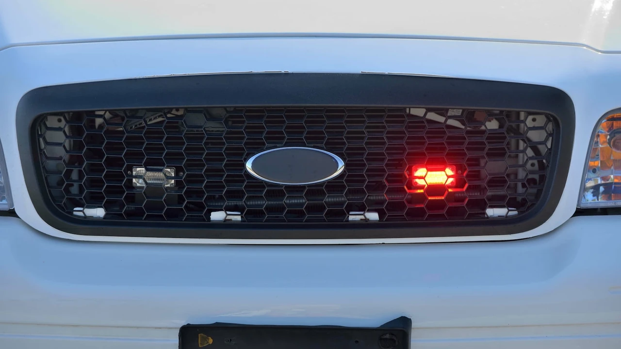 2007 Ford Crown Victoria - Image 10 of 20