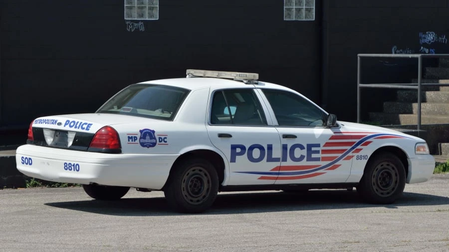 2007 Ford Crown Victoria - Image 3 of 22