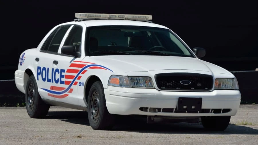 2007 Ford Crown Victoria - Image 21 of 22