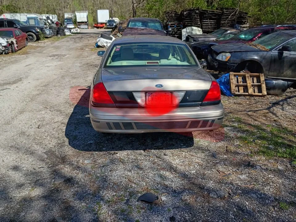 2007 Ford Crown Victoria - Image 4 of 8