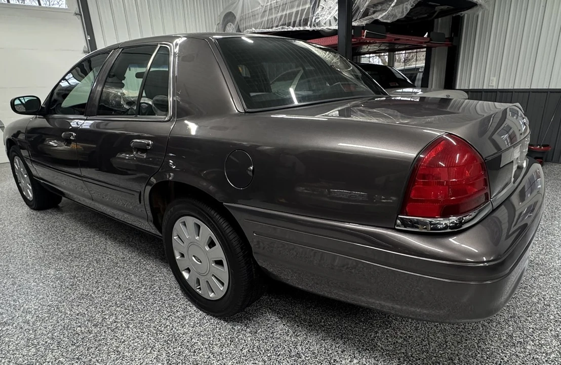 2007 Ford Crown Victoria - Image 3 of 30