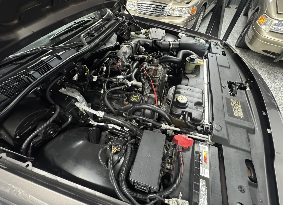 2007 Ford Crown Victoria - Image 23 of 30