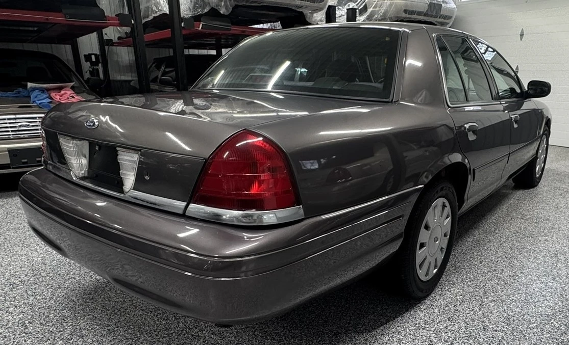 2007 Ford Crown Victoria - Image 4 of 30