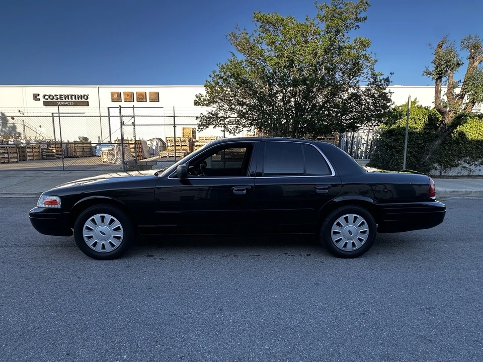 2007 Ford Crown Victoria - Image 4 of 17