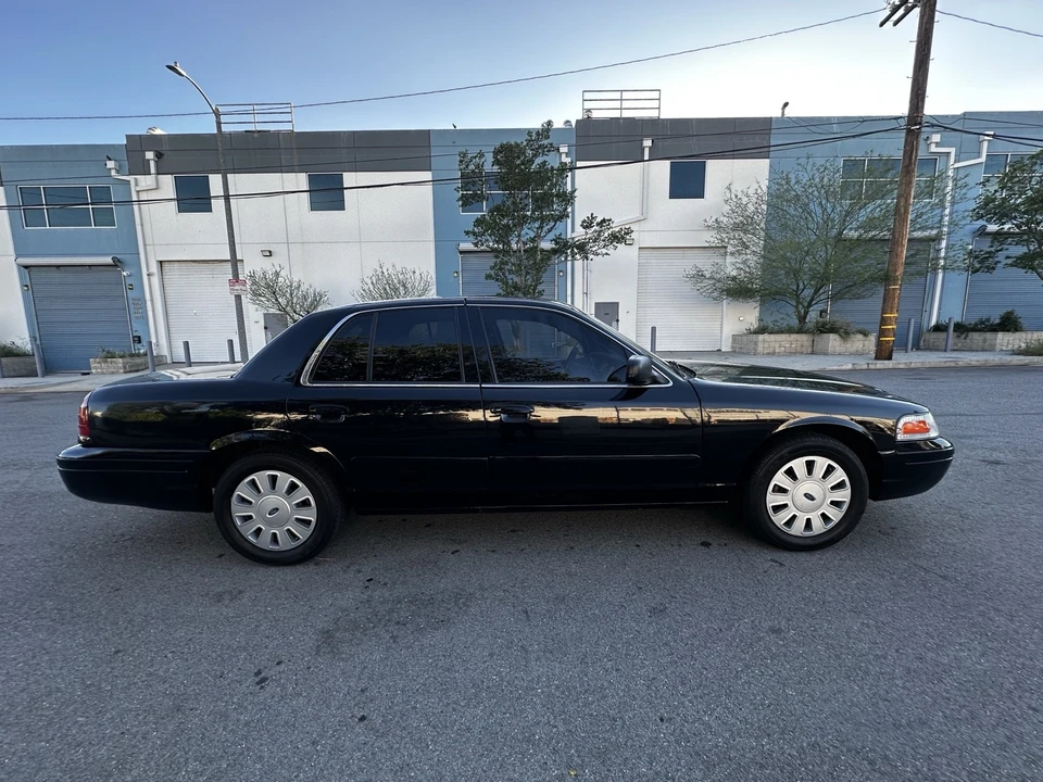 2007 Ford Crown Victoria - Image 8 of 17