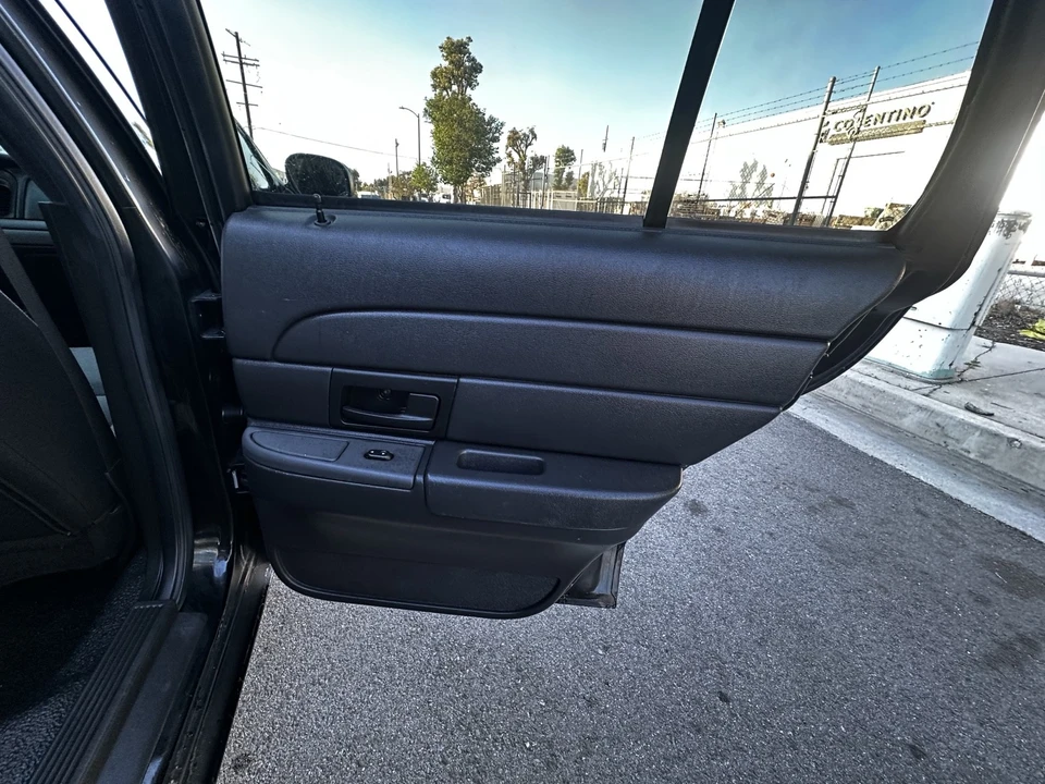2007 Ford Crown Victoria - Image 12 of 17