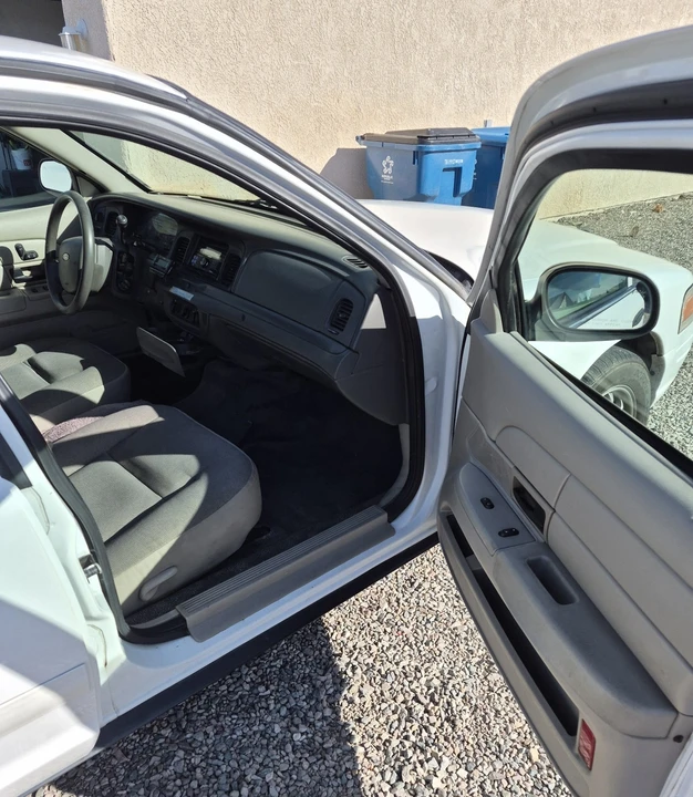 2007 Ford Crown Victoria - Image 5 of 7