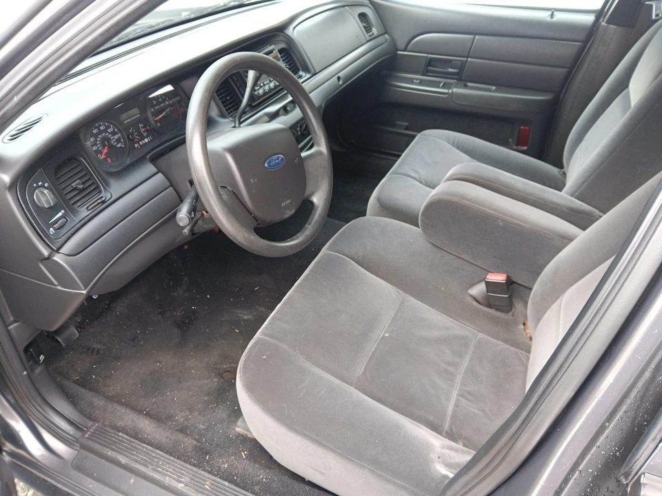 2007 Ford Crown Victoria - Image 5 of 13