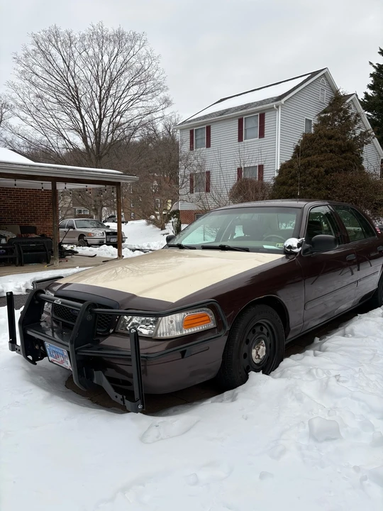 2007 Ford Crown Victoria - Image 2 of 19