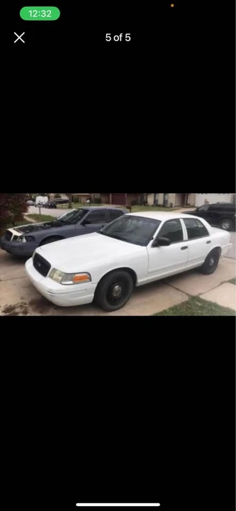 2007 Ford Crown Victoria - Image 2 of 10