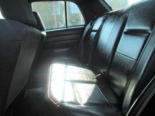 2007 Ford Crown Victoria - Image 8 of 10
