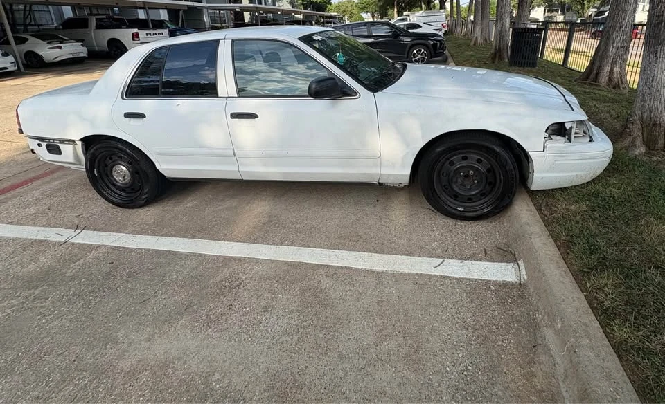 2007 Ford Crown Victoria - Image 6 of 10