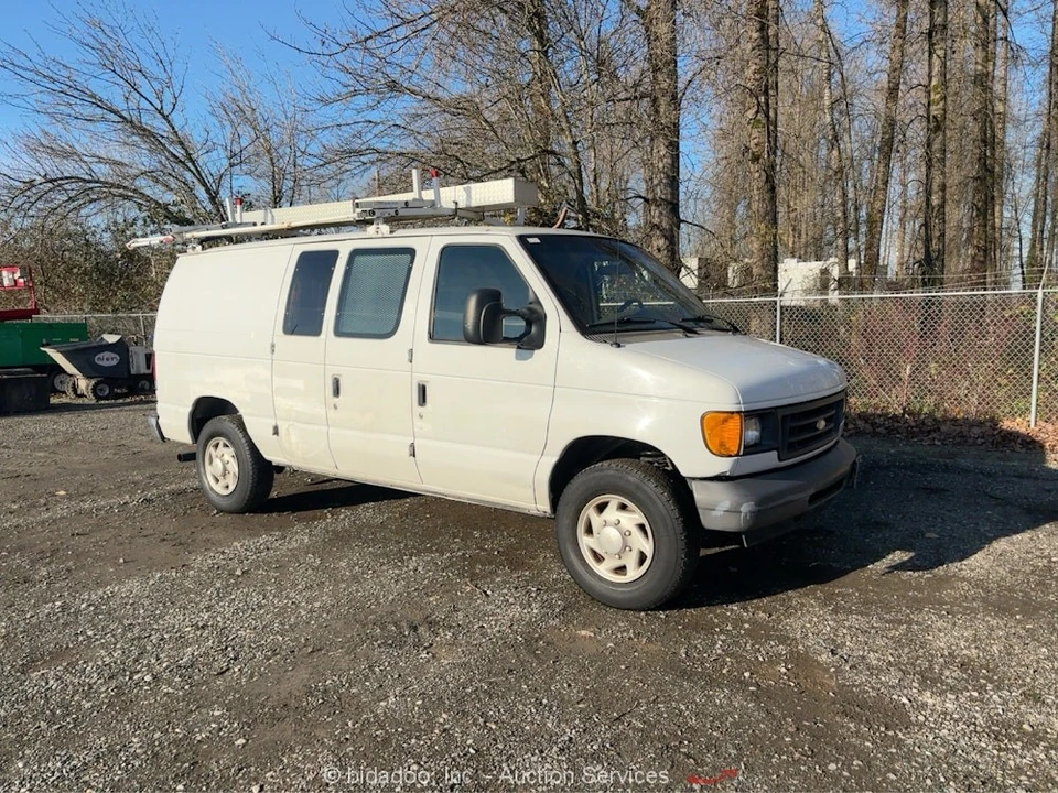 2007 Ford Econoline Van - Image 2 of 12