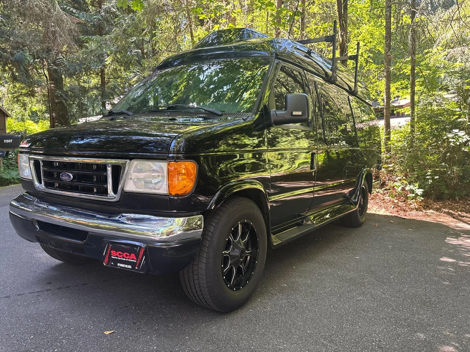 2007 Ford Econoline Van - Image 9 of 31