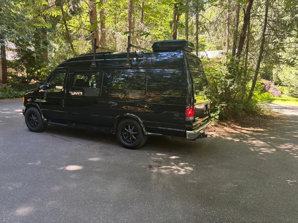 2007 Ford Econoline Van - Image 12 of 31