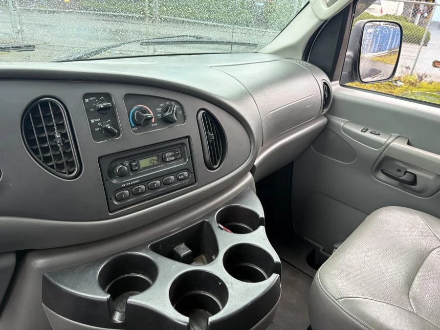 2007 Ford Econoline Van - Image 14 of 22