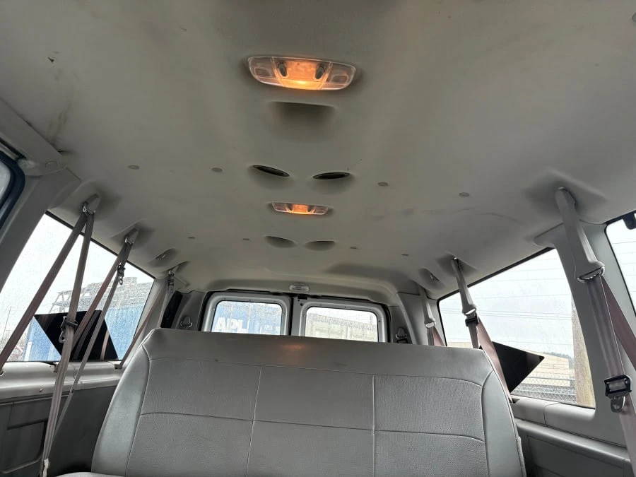 2007 Ford Econoline Van - Image 13 of 22