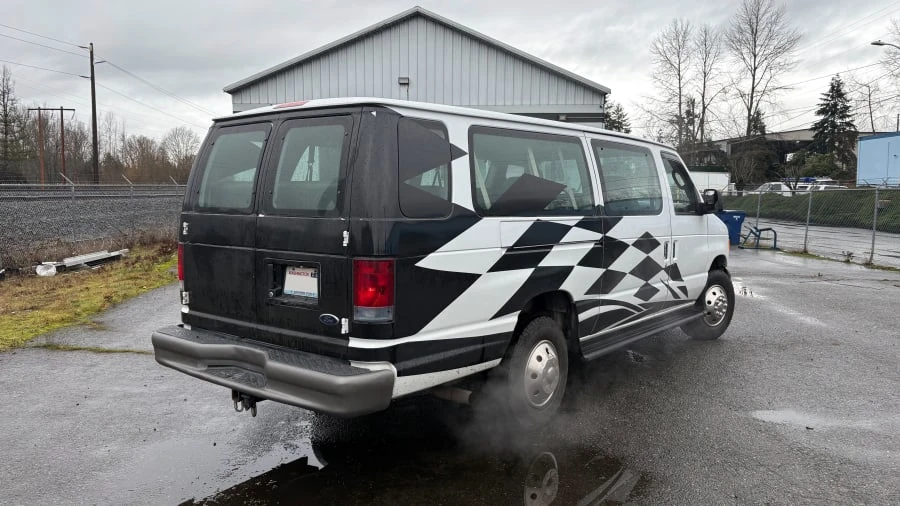 2007 Ford Econoline Van - Image 2 of 22