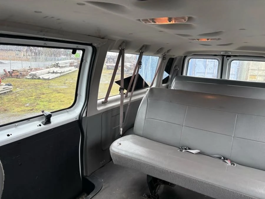 2007 Ford Econoline Van - Image 9 of 22