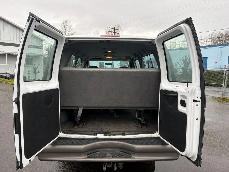 2007 Ford Econoline Van - Image 18 of 22
