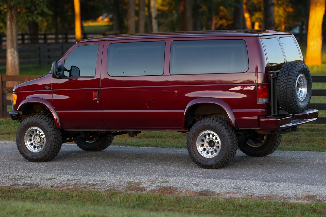 2007 Ford Econoline Van - Image 14 of 31