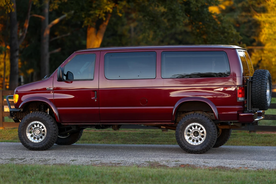 2007 Ford Econoline Van - Image 12 of 31