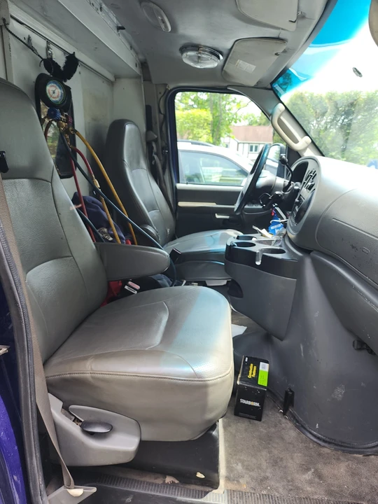 2007 Ford Econoline Van - Image 19 of 21
