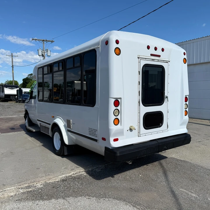 2007 Ford Econoline Van - Image 4 of 12
