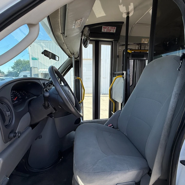 2007 Ford Econoline Van - Image 5 of 12