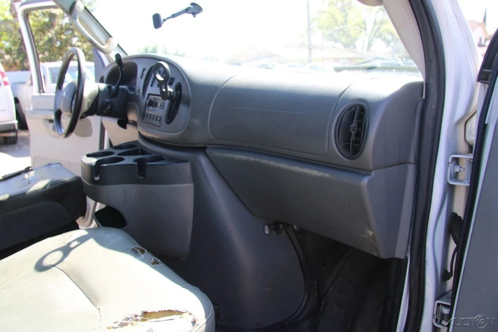 2007 Ford Econoline Van - Image 24 of 24