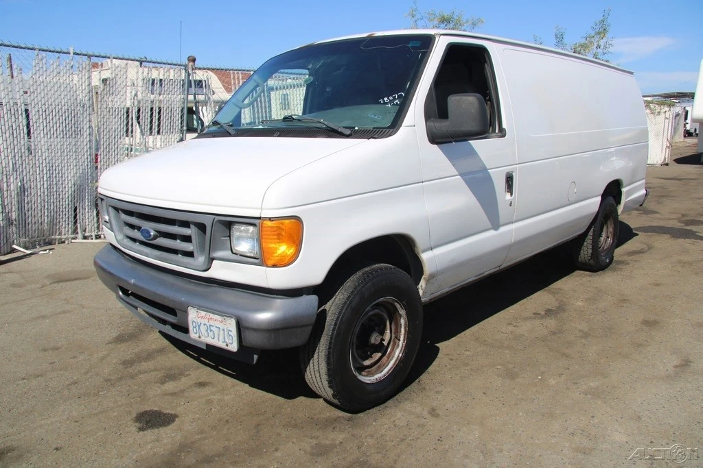 2007 Ford Econoline Van - Image 2 of 24