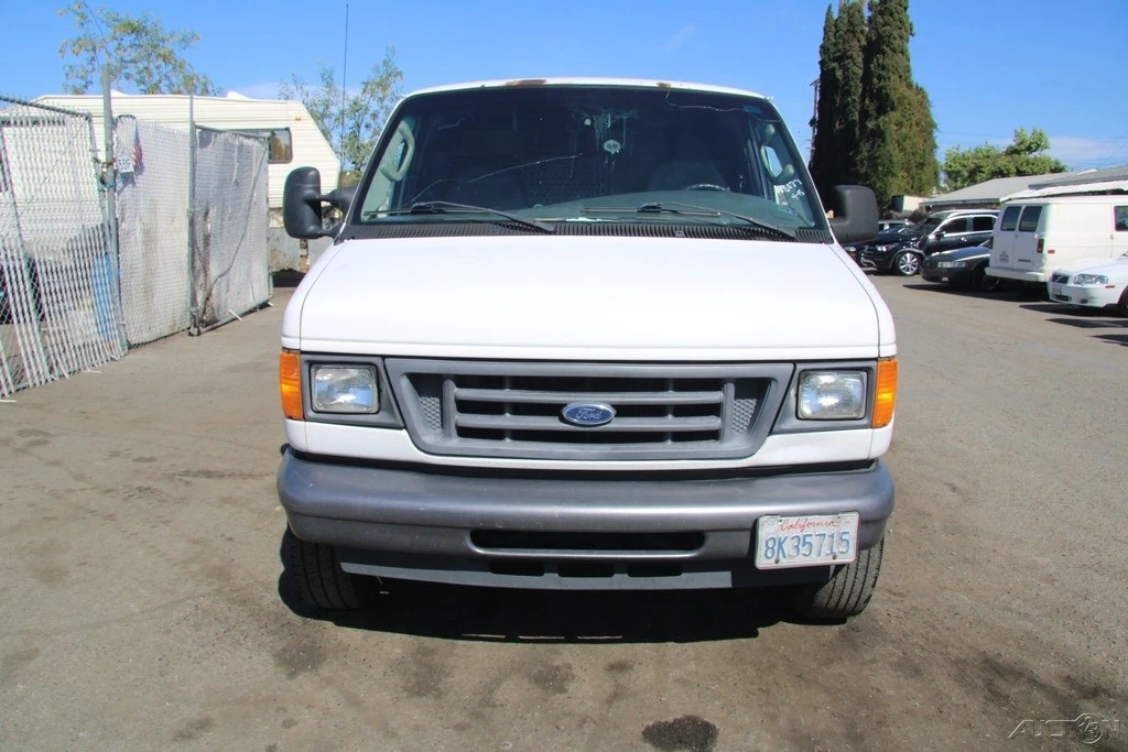 2007 Ford Econoline Van - Image 10 of 24