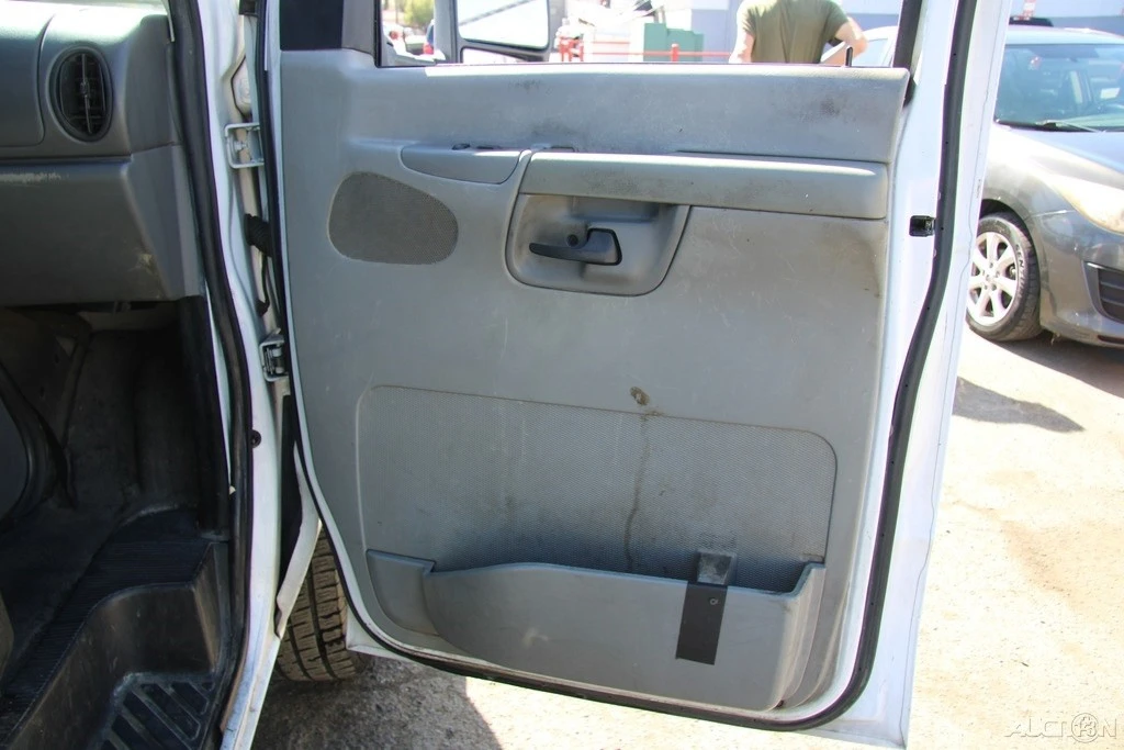 2007 Ford Econoline Van - Image 22 of 24