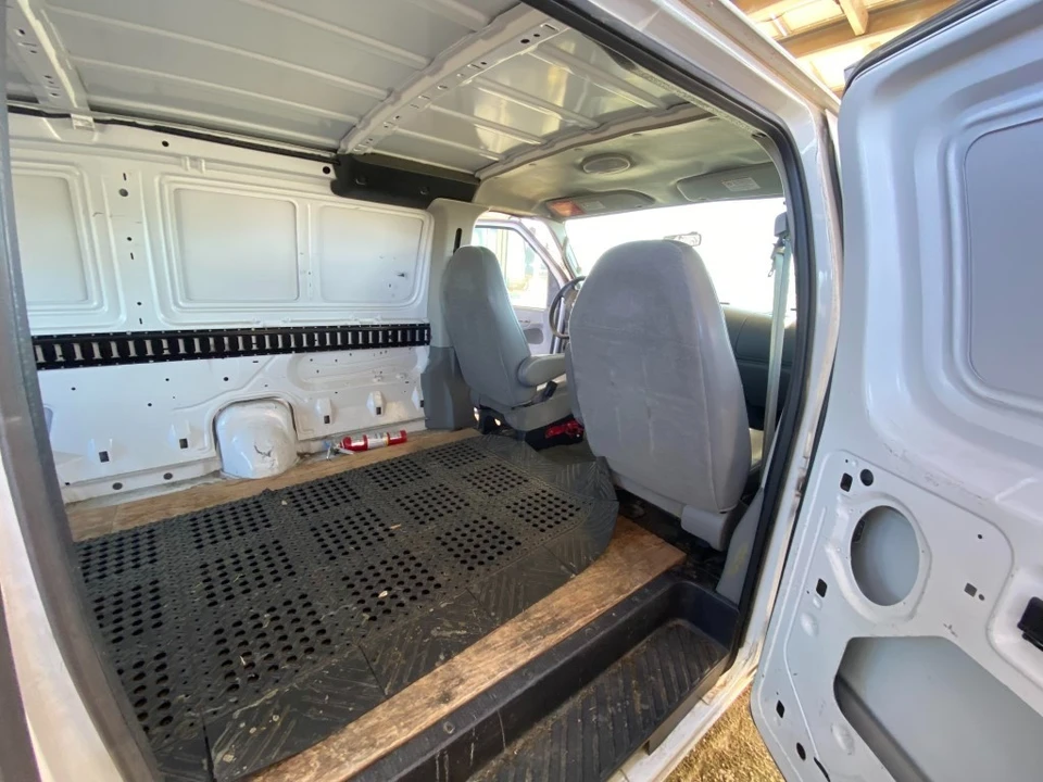 2007 Ford Econoline Van - Image 9 of 20