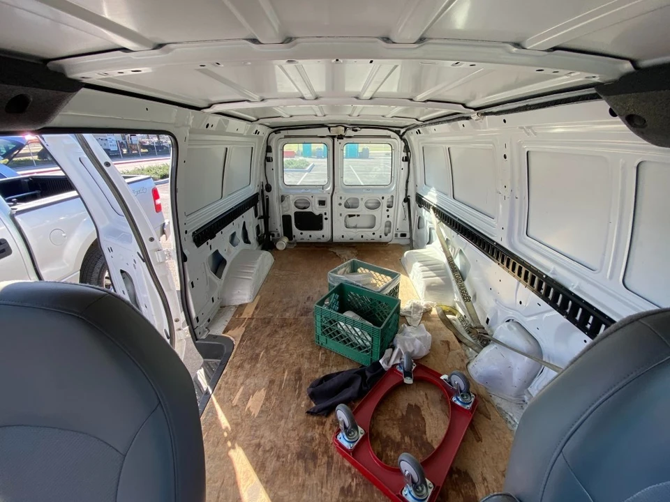 2007 Ford Econoline Van - Image 10 of 20