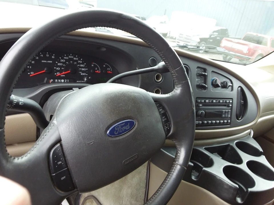 2007 Ford Econoline Van - Image 17 of 21