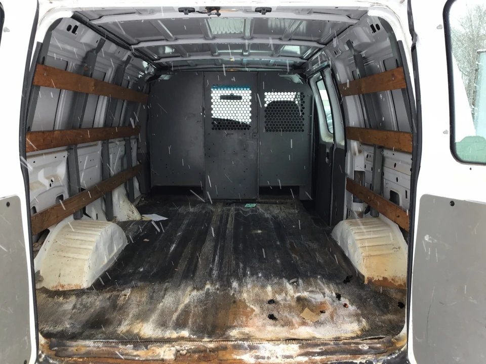 2007 Ford Econoline Van - Image 4 of 21