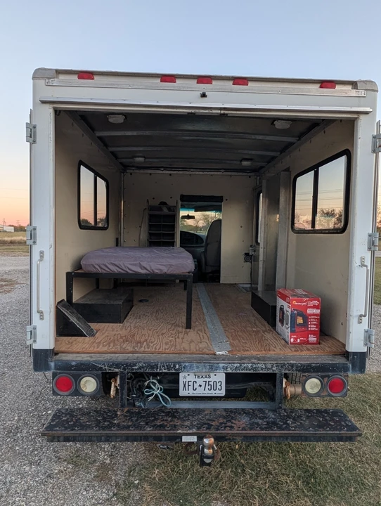 2007 Ford Econoline Van - Image 14 of 17